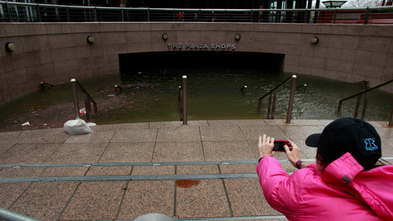 Illustration for article titled Hurricane Sandy: The Craziest Before and After Shots